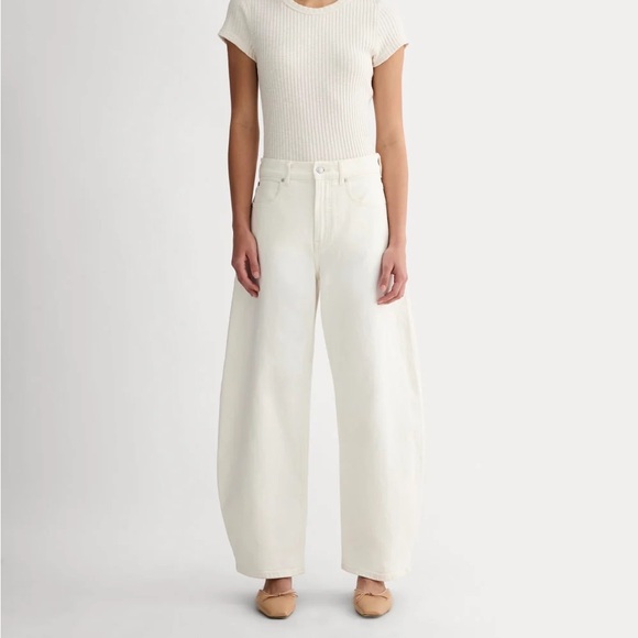 Everlane Denim - Everlane Way High Curve Jean in Ecru 27R